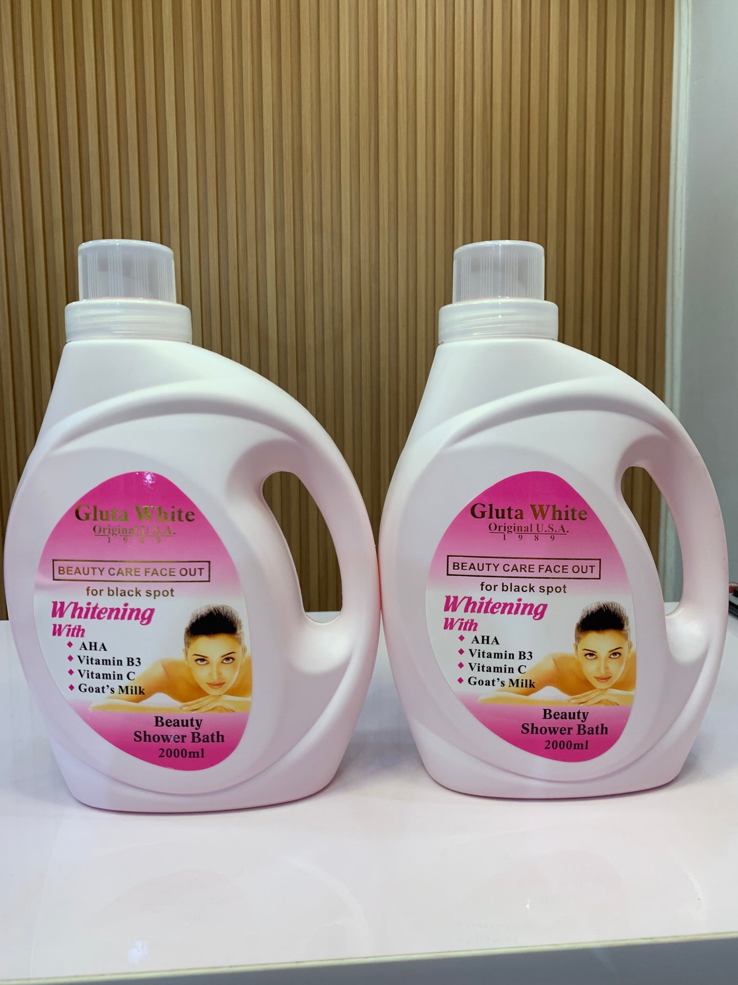 Gluta White Shower Bath