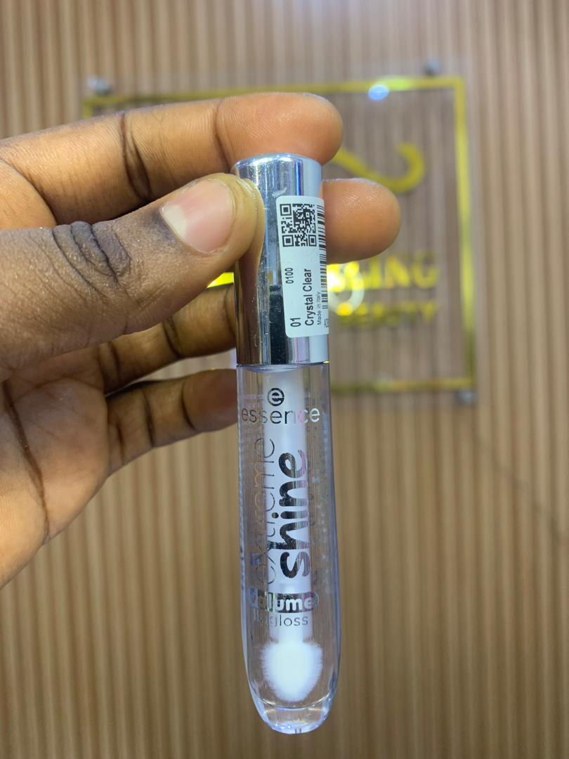 Essence Extreme Shine Volume Lipgloss