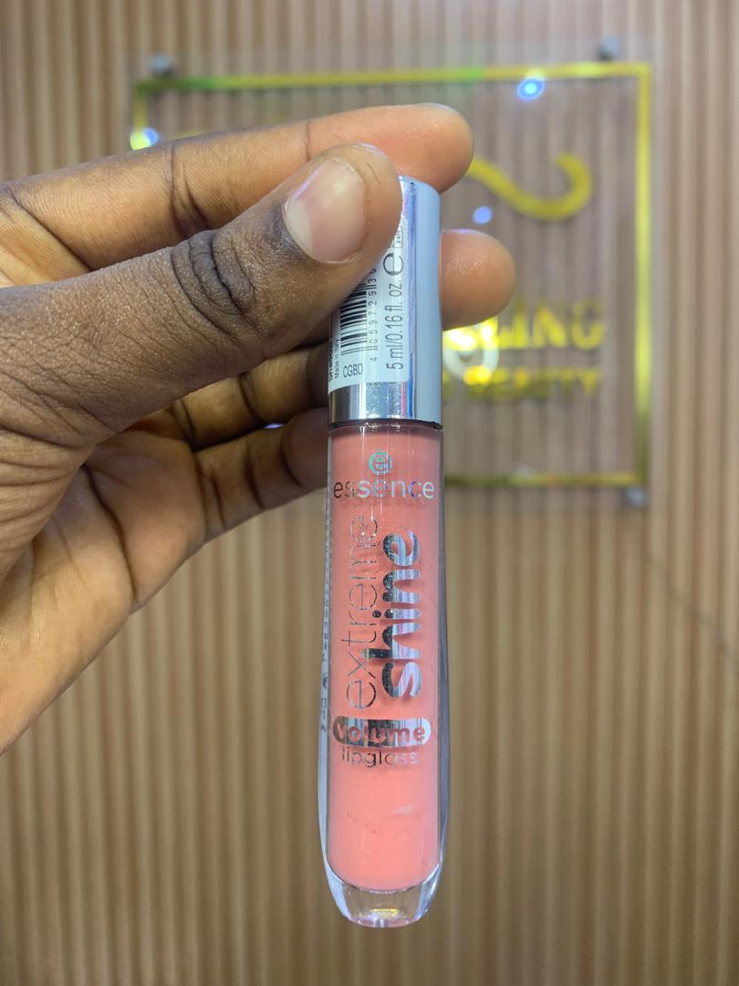 Essence Extreme Shine Volume Lipgloss