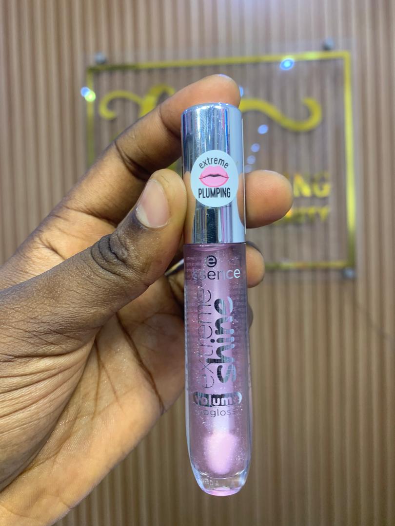 Essence Extreme Shine Volume Lipgloss