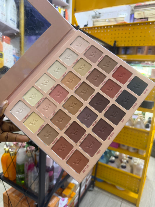 Vee Beauty Nudes Eyeshadow Pallet